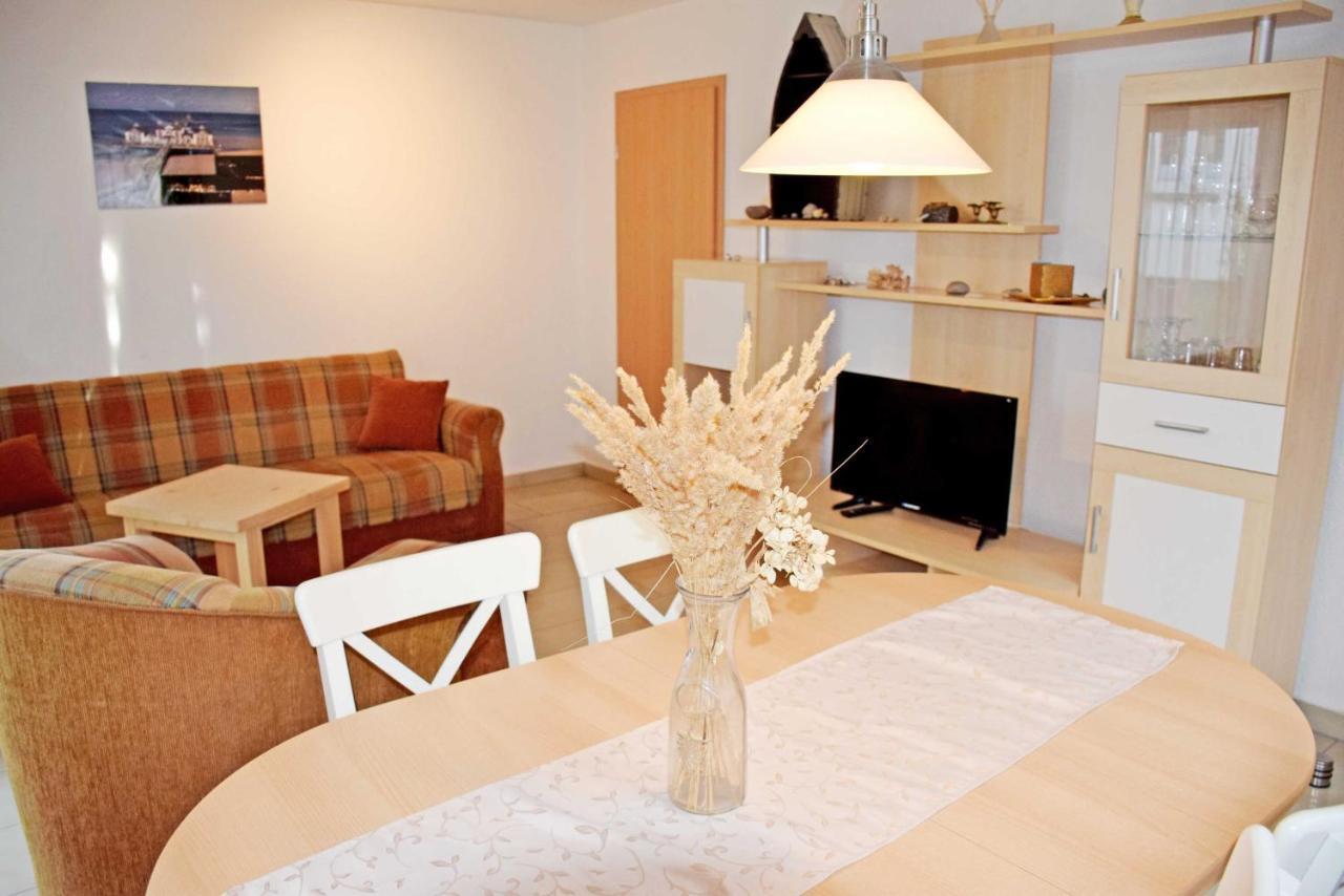 Pension Im Ostseebad Sellin Room photo